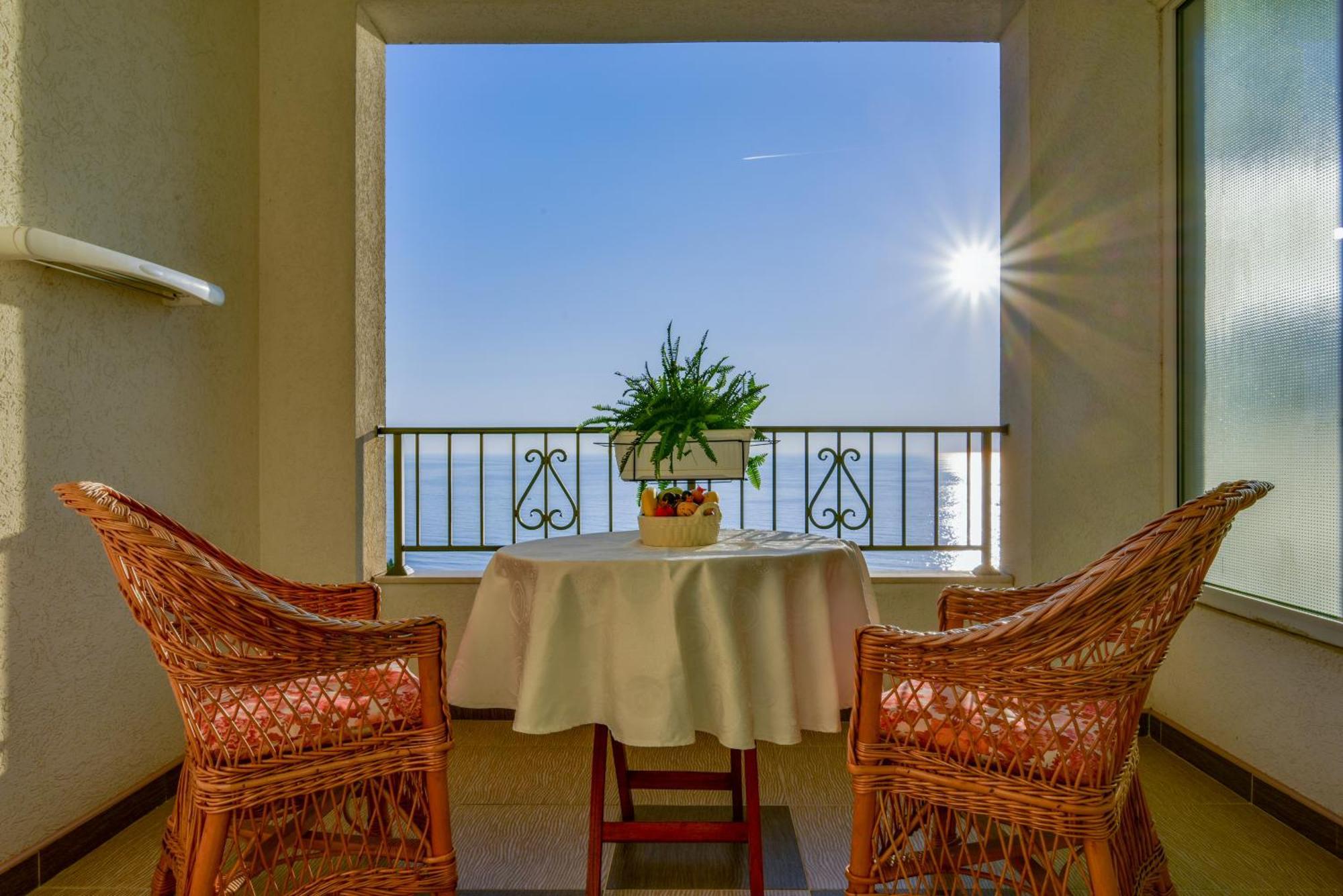 Apartments Leut Sveti Stefan Værelse billede