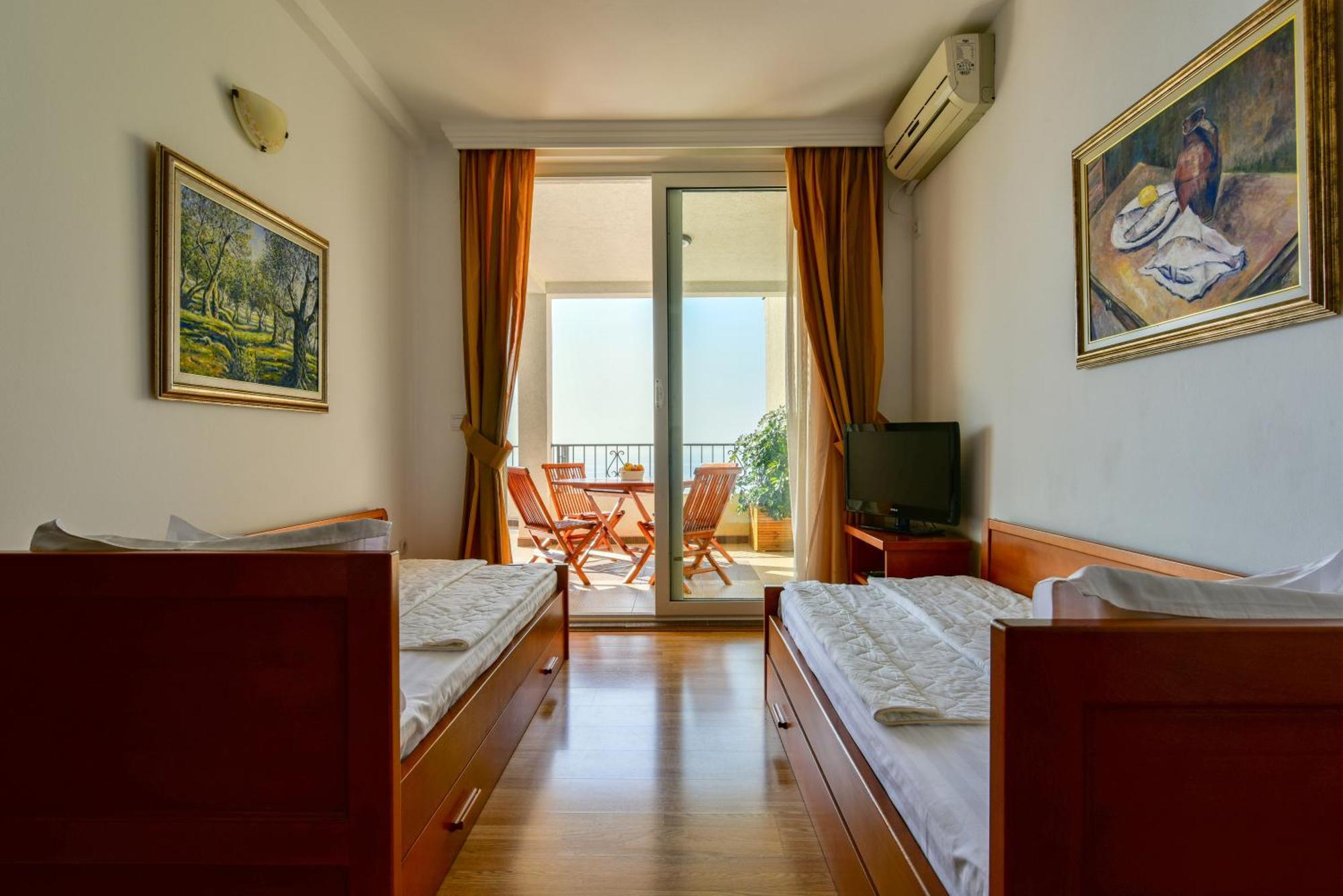 Apartments Leut Sveti Stefan Værelse billede