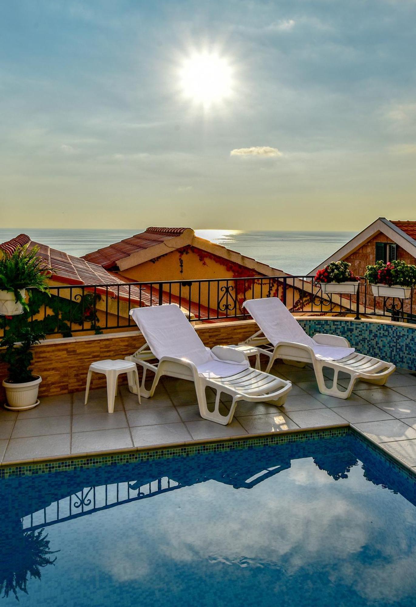Apartments Leut Sveti Stefan Værelse billede