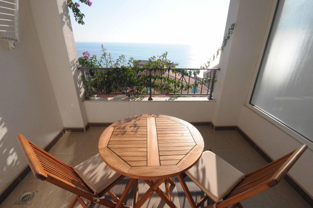Apartments Leut Sveti Stefan Eksteriør billede