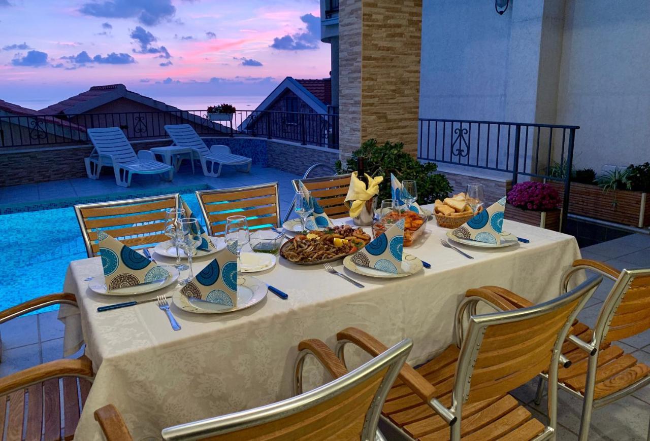 Apartments Leut Sveti Stefan Eksteriør billede